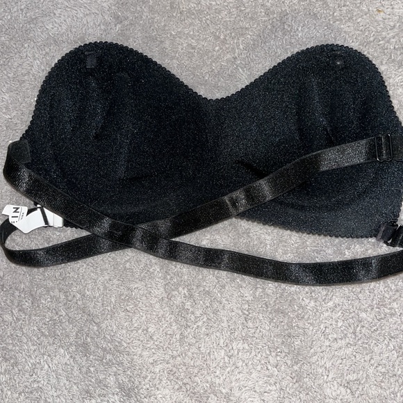 NWOT Strapless bra - Picture 2 of 2